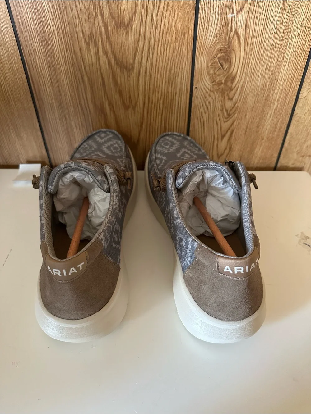 Ariat lightweight slip